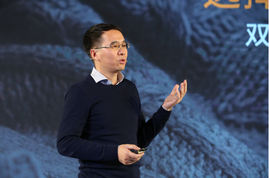 长续航全面屏新品,努比亚V18正式发布仅1299