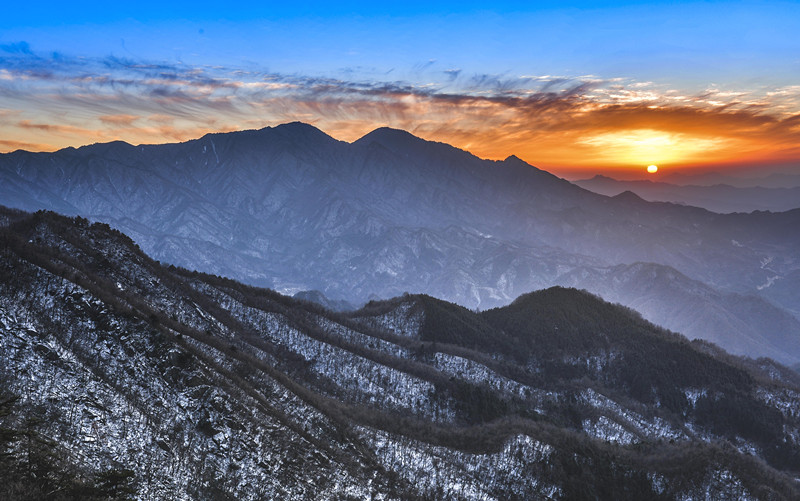 《巍巍大别山》摄影：马载勤_副本.jpg