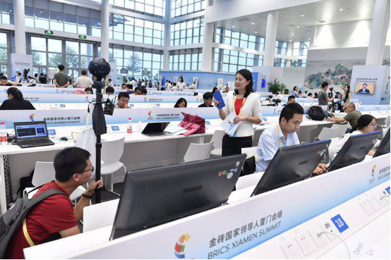 insta360全景相机体验店 1535002684100251.png