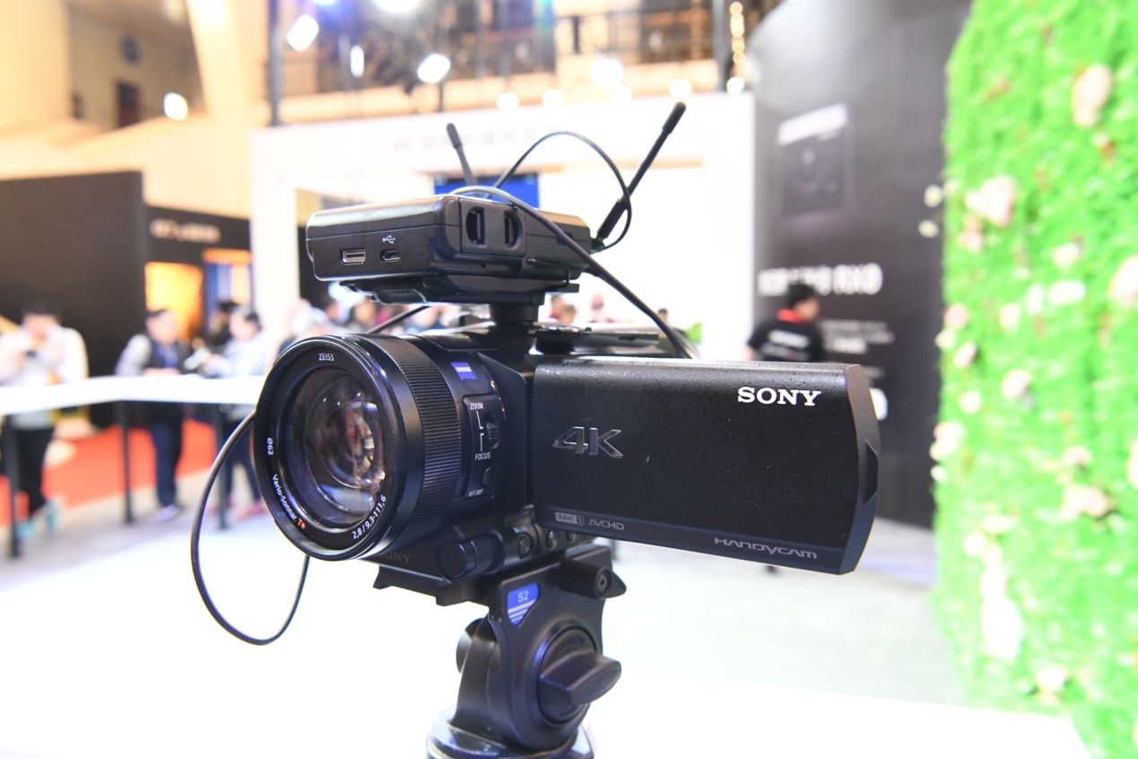 企业直播的最强搭档：索尼AX700摄像机-影像中国网-中国摄影家协会主办