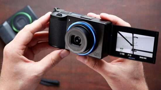 Ricoh-GR-IV-camera-with-a-flip-screen-550x309.jpg