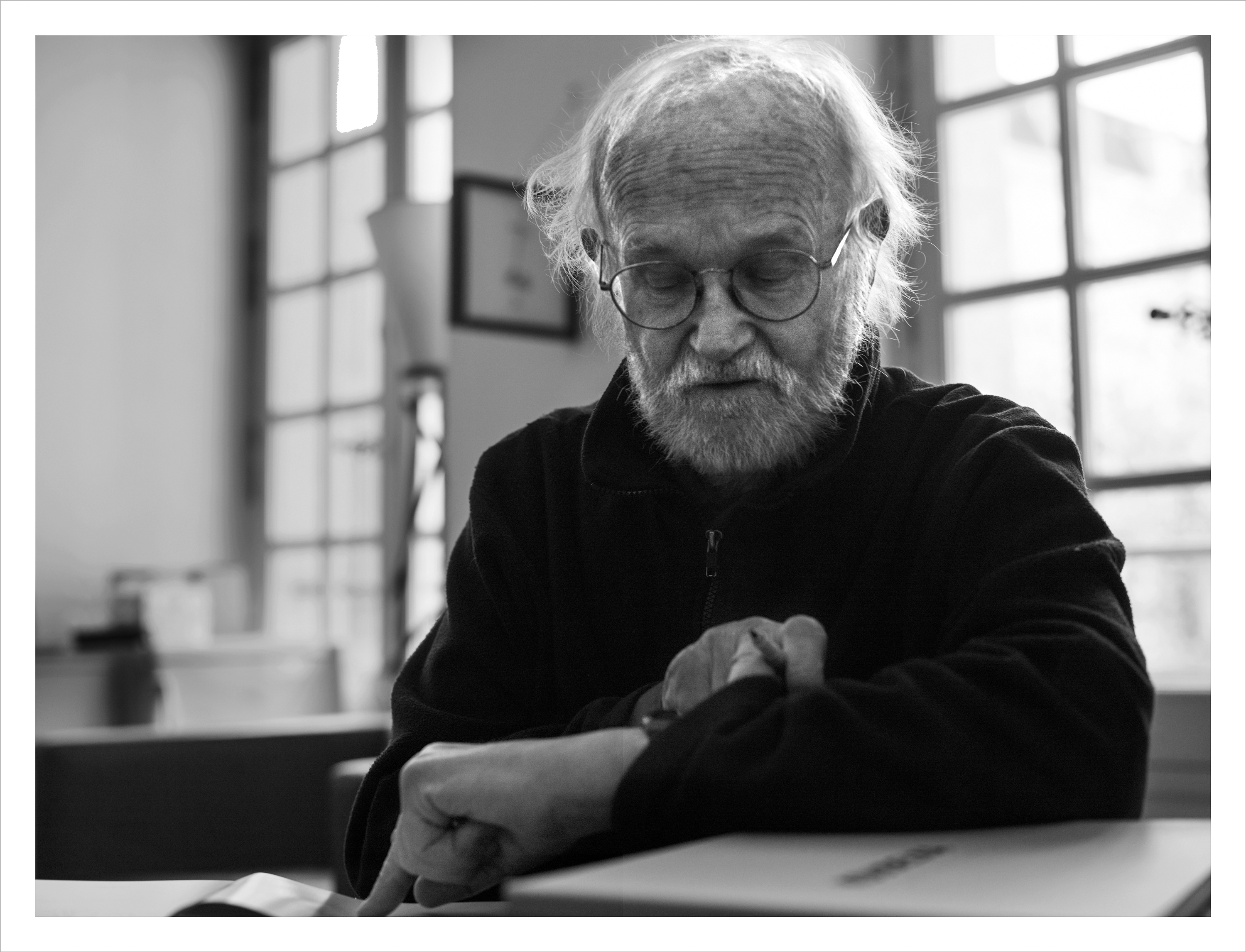 钟维兴:凝视·当代摄影大师肖像