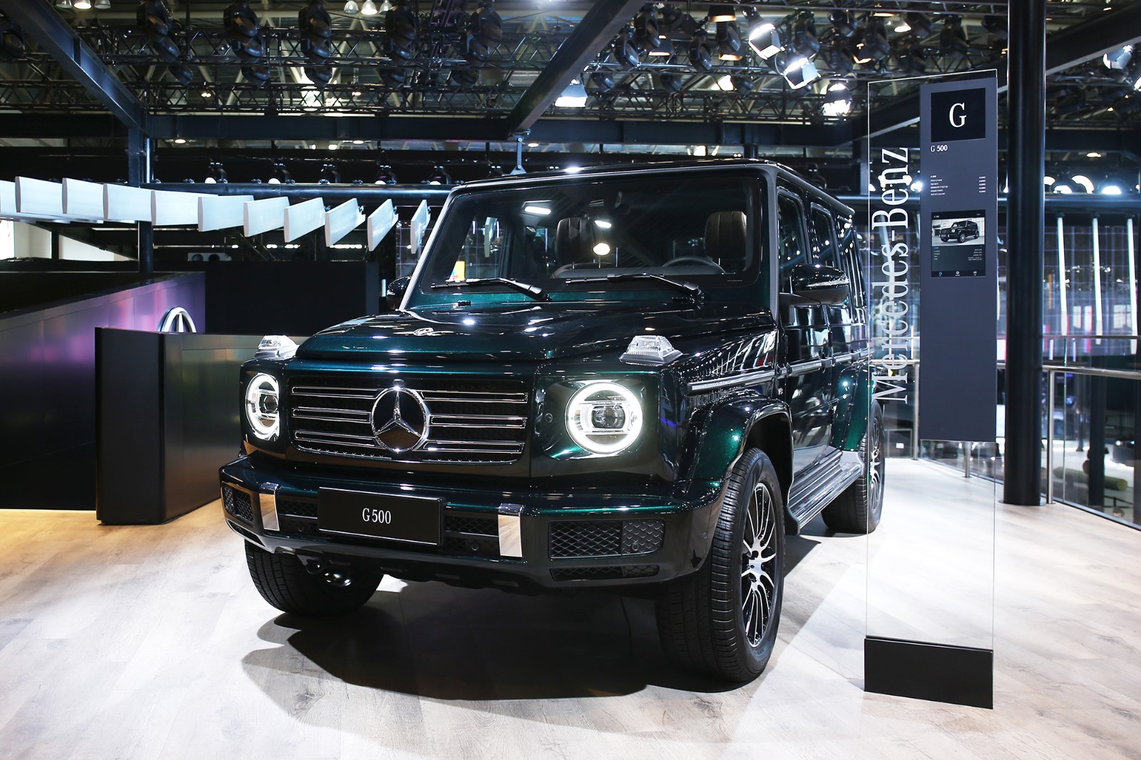 全新梅赛德斯-奔驰g级越野车 (2).jpg