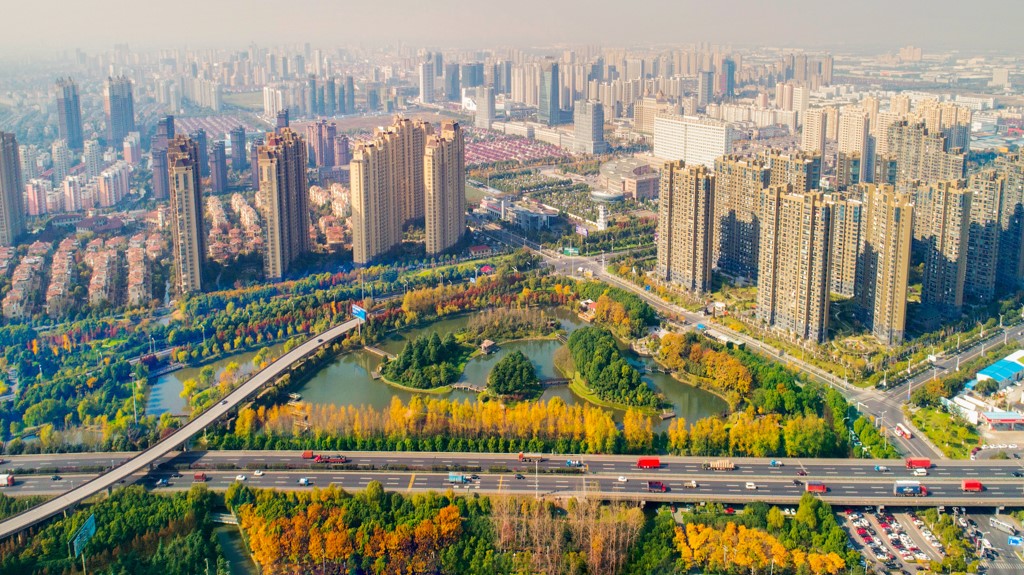 陈建法《今日高新区》_1.JPG