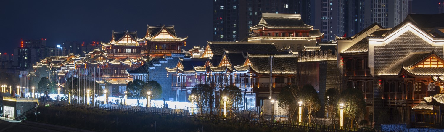 大庸古城 覃文乐.jpg