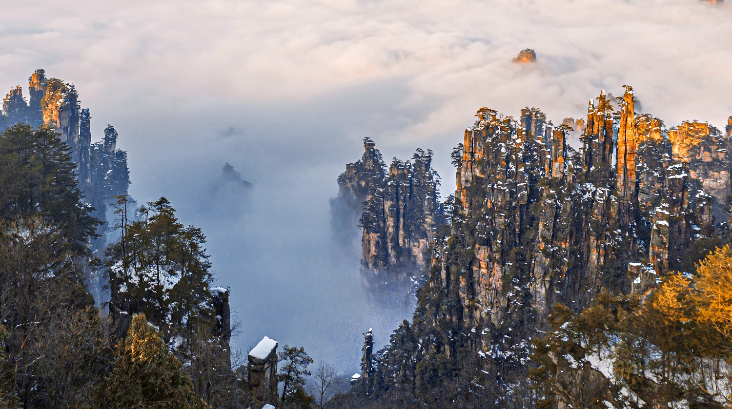 银奖  御笔峰雪景 石云波摄.jpg