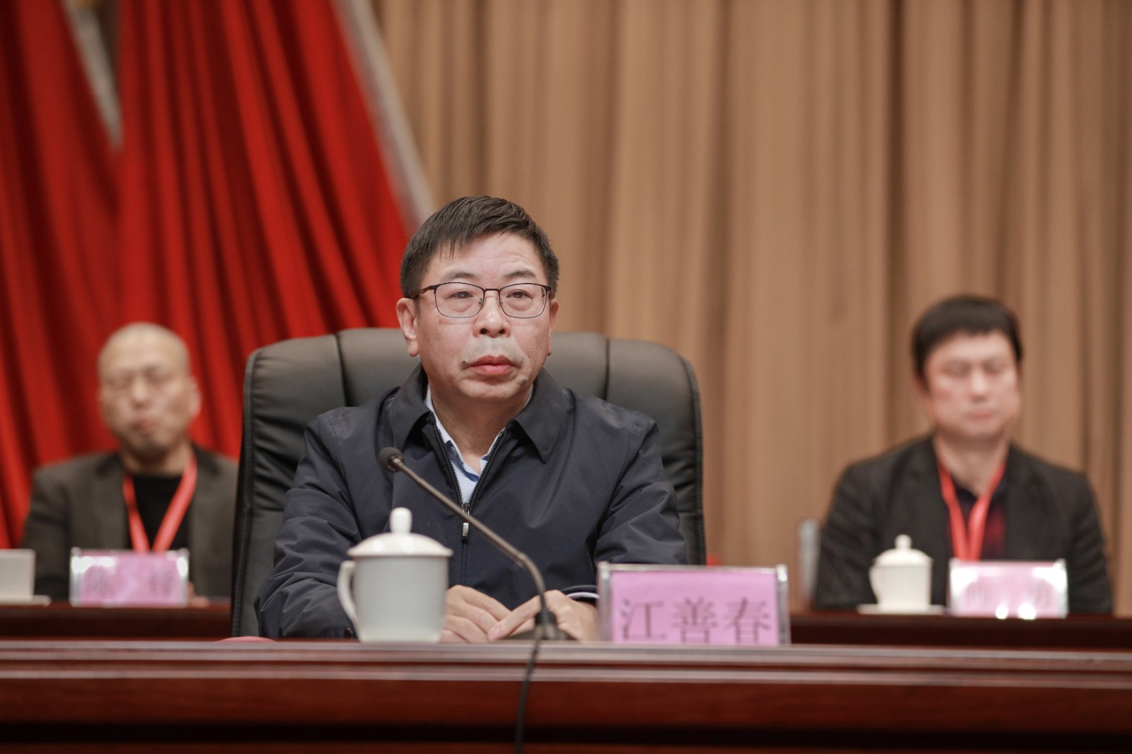 19市文联党组书记、主席江善春闭幕式上.jpg