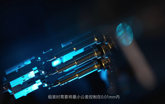 【影像中国】华为Pura 70 Ultra“恒星”模组，一个微米级工艺的高精宇宙-0718(1)1499.png