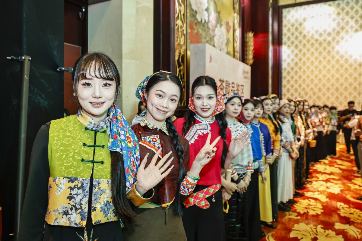 1777185419819402.jpg 惠女fengcai(彭燕珍摄影) (1).jpg